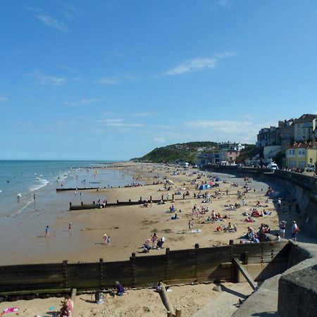 Virginia Court Hotel Cromer Exterior photo